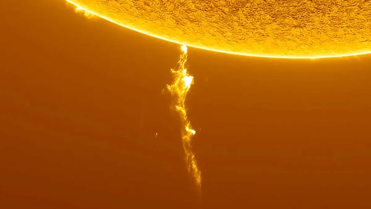 Astrofotografer Tangkap Matahari Memancarkan Lidah Api Spektakuler