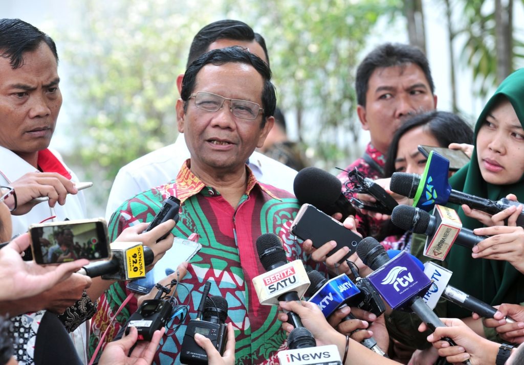 Mahfud MD Lupa Sosok T, Benny Rhamdani Beri Petunjuk