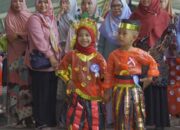 Lomba Busana Daur Ulang Warnai Gebyar PAUD 2024