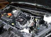 Hindari Memanaskan Mobil Terlalu Lama, Ini Alasannya