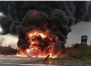 Lapangan Terbang Militer Rusia Terbakar Akibat Serangan Drone