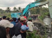 Protes Warga Rancapaku terhadap Tambang Pasir di Ciponyo Tasikmalaya