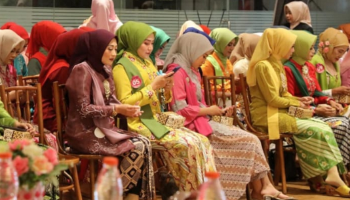 Keindahan Batik Tasikmalaya Tampil Memukau di Pasanggiri