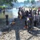Pemkab Garut Ajak Ratusan Warga Bersihkan Sungai Cipaleubuh