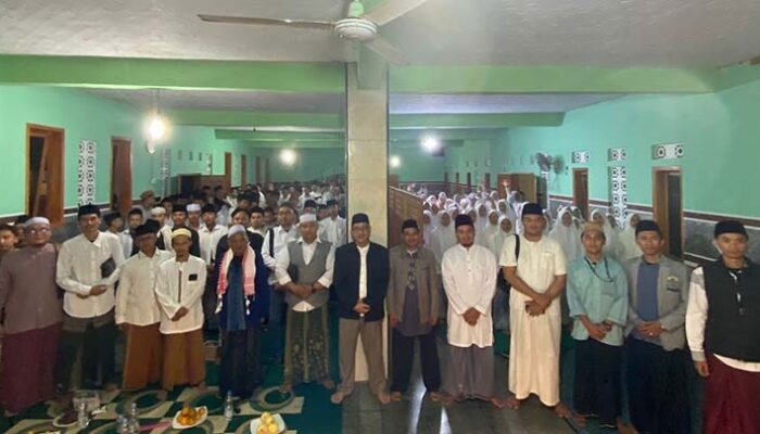 FAKTA Pererat Silaturahmi Antar Pesantren Tasikmalaya