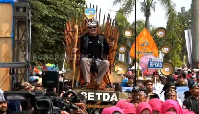 Kemeriahan Kirab Budaya Warnai Peringatan HUT ke-23 Kota Tasikmalaya
