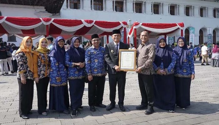 Kota Tasikmalaya Diganjar Penghargaan atas Kesuksesan Program Hidup Sehat