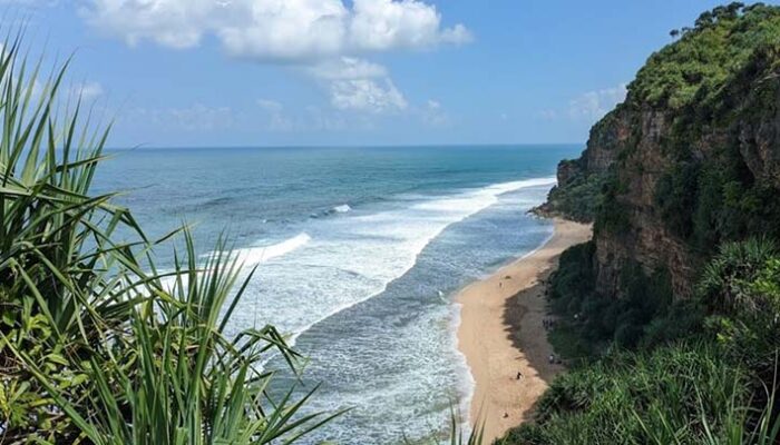 Pantai Watunene, Hidden Gem di Gunungkidul yang Wajib Dikunjungi
