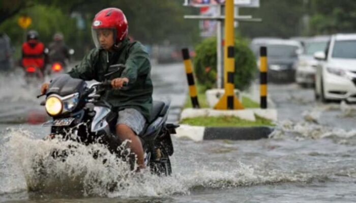 Langkah Tepat Atasi Motor Terendam Banjir