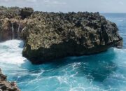 Waterblow Nusa Dua, Fenomena Alam Semburan Ombak yang Menakjubkan di Bali