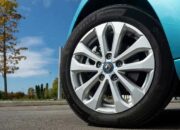 Perbedaan Ban Mobil Listrik dan Konvensional, Apa Saja?