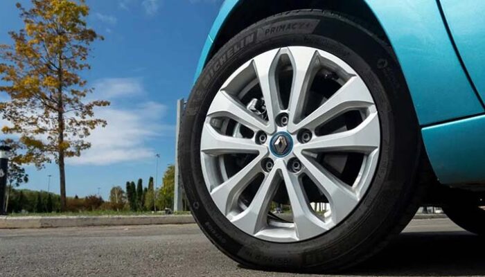 Perbedaan Ban Mobil Listrik dan Konvensional, Apa Saja?