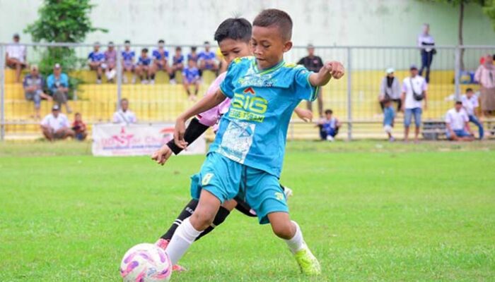 SIG Dorong Talenta Sepak Bola Muda Lewat SSB