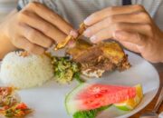 5 Alasan Mengapa Makan Dengan Tangan Itu Sehat