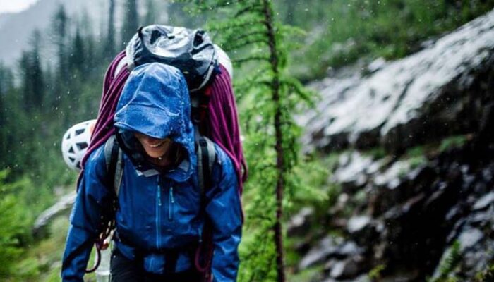 Cara Ampuh Cegah Jamur di Kulit Saat Traveling