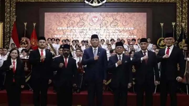 Kemenhan Tegaskan Tak Ada Tunjangan Ganda untuk Deddy Corbuzier