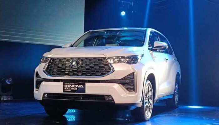 Kijang Innova Rajai Penjualan Mobil 2025!