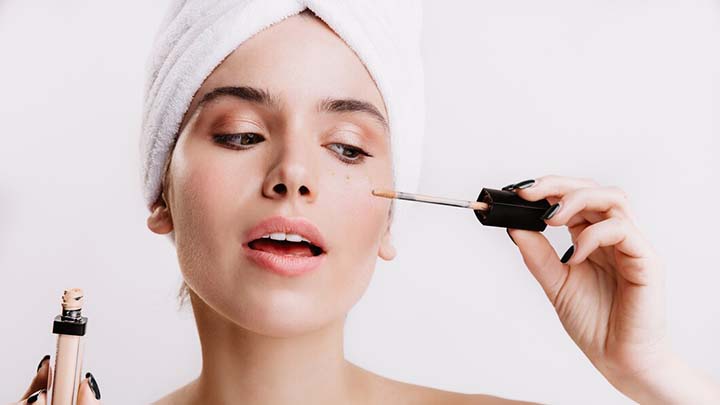 Makeup Flawless? Yuk, Kenali Manfaat Pink Concealer