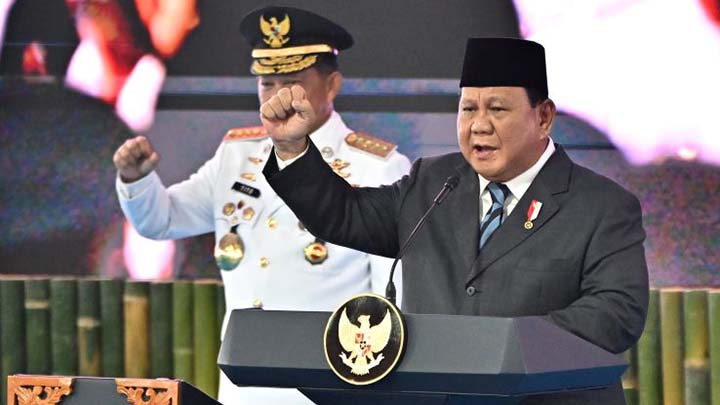 Presiden Prabowo Wajibkan Kepala Daerah Ikut Retret di Akmil!