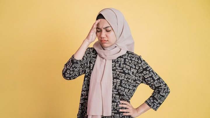 Pernah Merasa Pusing Saat Puasa Ini Penyebab dan Cara Mengatasinya