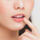 Tips Alami Merawat Bibir Kering Tanpa Lip Balm