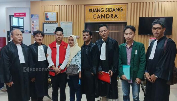 Tangis dan Gema Takbir Iringi Sumpah Mubahalah Terdakwa Nandi di PN Tasikmalaya