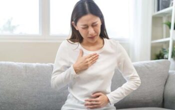 Tips Mengatasi Sakit Maag di Rumah Tanpa Obat