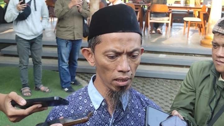 Al Mumtaz Tolak Penampilan Hindia dalam Konser "Ruang Bermusik" di Tasikmalaya