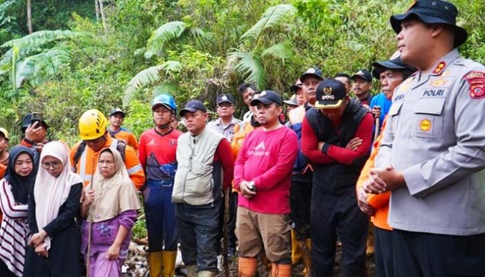 Operasi SAR Korban Longsor Tasikmalaya Dihentikan, Keluarga Korban: Kami Ridha