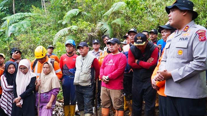 Operasi SAR Korban Longsor Tasikmalaya Dihentikan, Keluarga Korban Kami Ridha