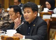 DPR Nilai Bahasa Portugis Tak Relevan Diajarkan di Sekolah