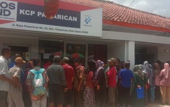 Ribuan Warga Pamarican Ciamis Antre BLT Kesra, Dua Desa Nihil Penerima