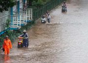 BMKG Imbau Warga Waspada Hujan Lebat di Sumatera Selatan hingga Nusa Tenggara